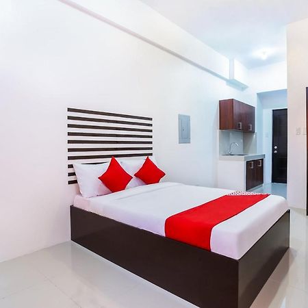 Oyo 505 Jardin Suites Manila Bagian luar foto