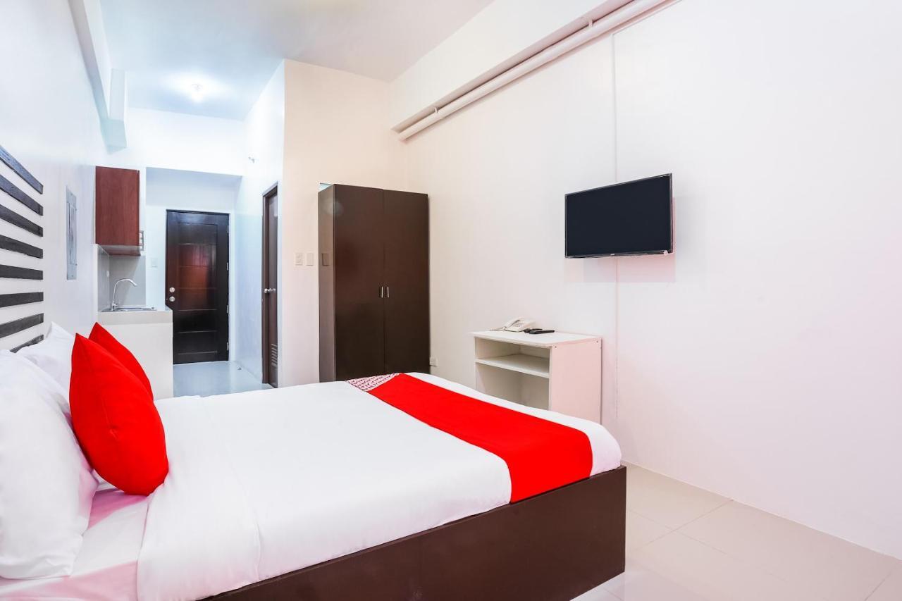Oyo 505 Jardin Suites Manila Bagian luar foto