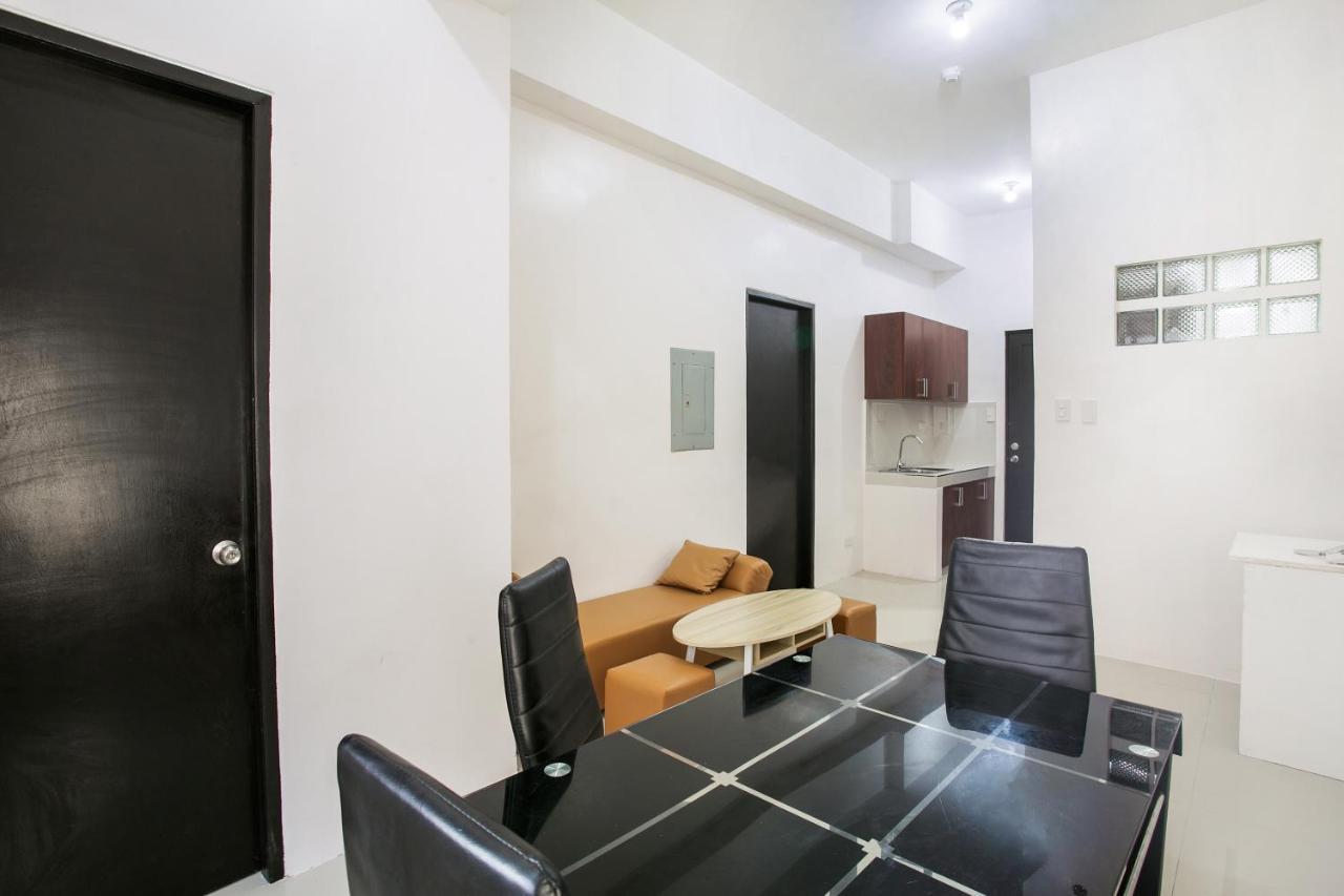 Oyo 505 Jardin Suites Manila Bagian luar foto