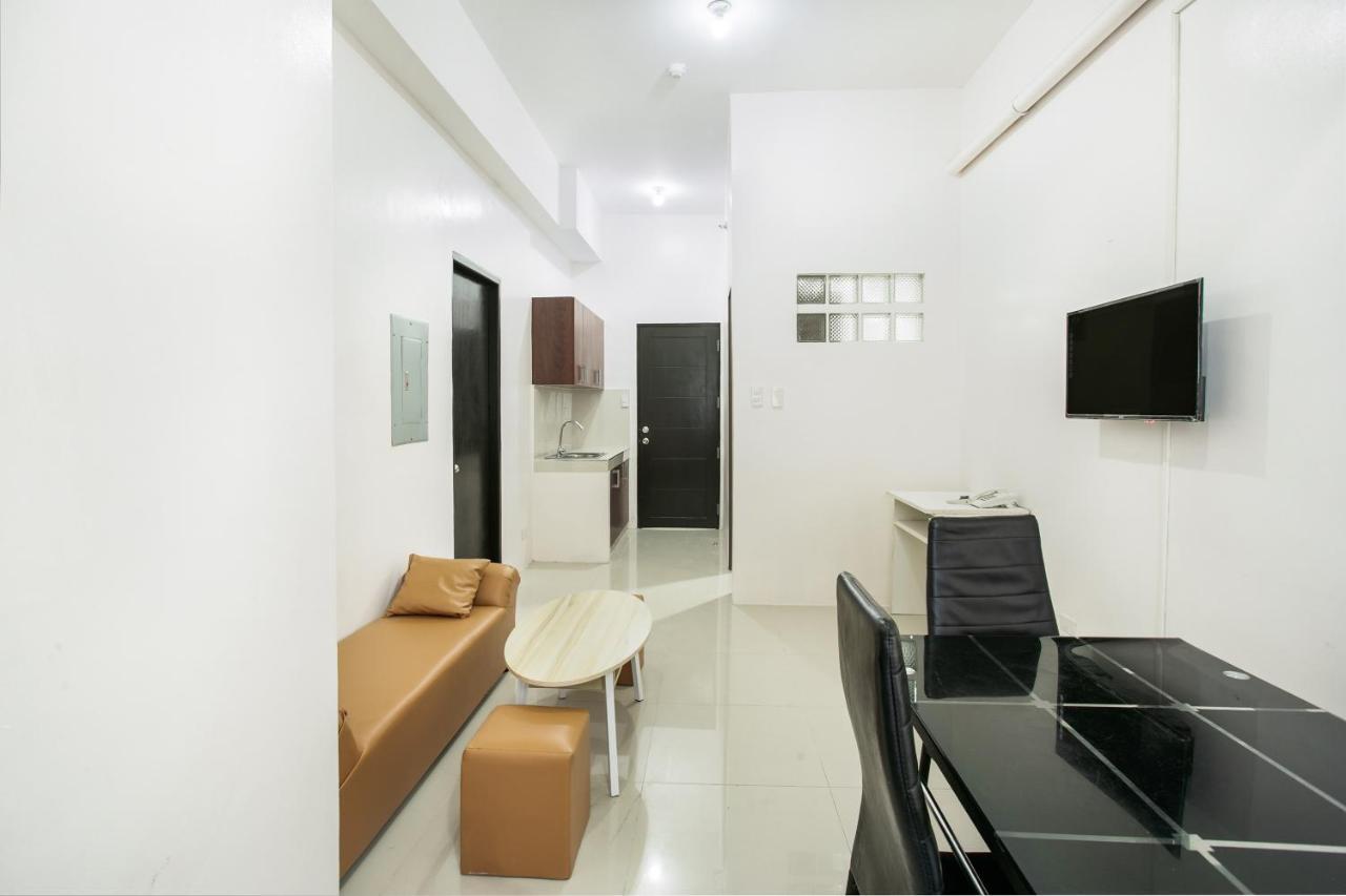 Oyo 505 Jardin Suites Manila Bagian luar foto
