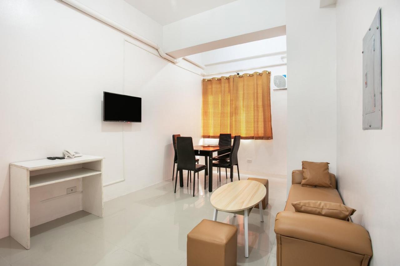 Oyo 505 Jardin Suites Manila Bagian luar foto